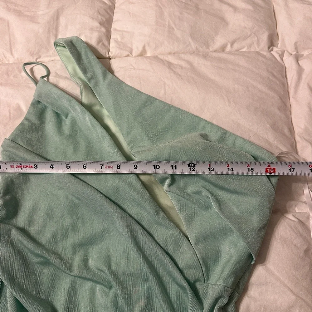 Katie May Los Angeles A Cut Above Gown - NWT - Size L Mint Green One-Shoulder - Picture 12 of 13